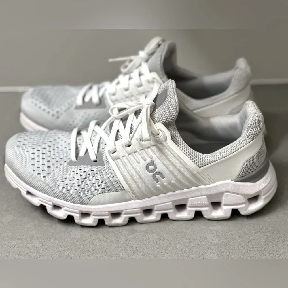 On Running Women's Athletic Shoes in Light Gray and White - Picture 1 of 5